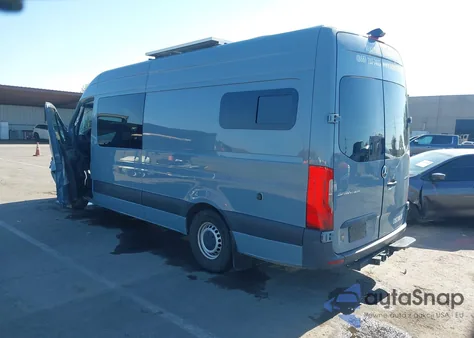 2024 Mercedes-Benz Sprinter 2500 High Roof 4-Cyl Diesel z USA, uszkodzony, nr VIN W1Y4KCHY7RT166630